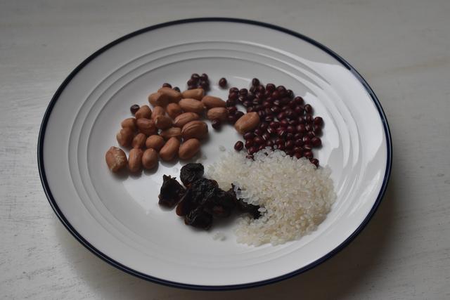 吃花生和红豆粥有什么好处,花生红豆粥的功效与作用(4)