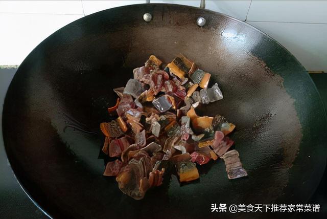 重庆泡椒鳝鱼的做法,川味红烧泡椒鳝鱼的正宗做法(3)