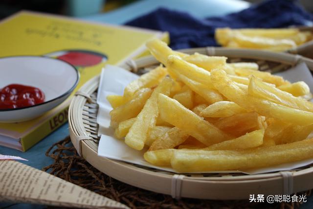 怎么在家里炸薯条简单又方便,在家炸薯条怎样又快又好吃(3)