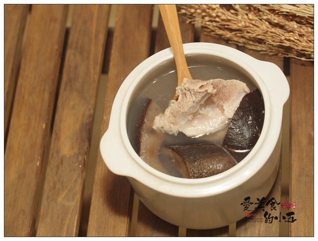 海参炖瘦肉,海参跟什么煲汤最好(1)