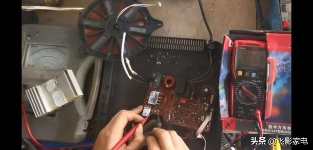 触摸电磁炉维修视频教程,电磁炉触摸键修理方法(4)