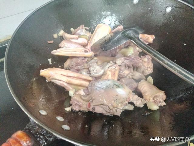 清炖鸭汤的做法大全,鸭子最忌放三样(4)