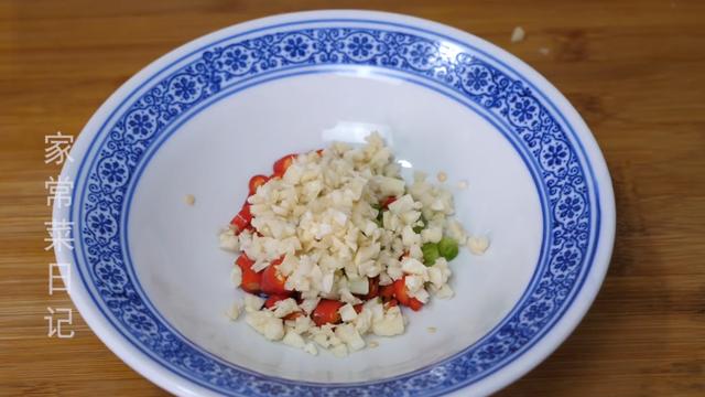凉拌黄瓜花生米最简单的方法,黄瓜凉拌花生米做法图片(3)