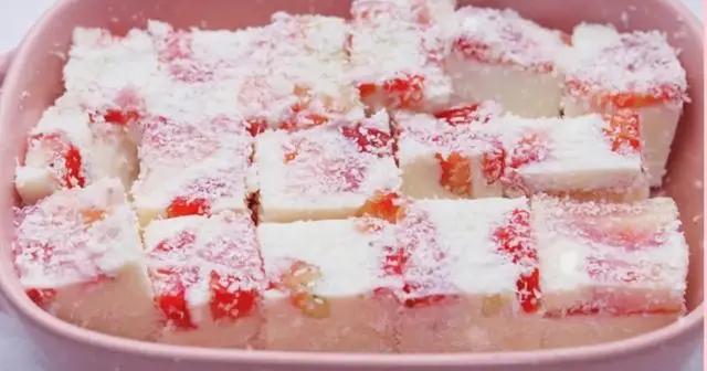草莓牛奶冻正宗做法,草莓奶冻简单做法(1)
