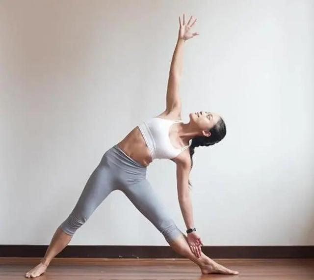 学瑜伽的十大技巧,学瑜伽最好的方法(8)
