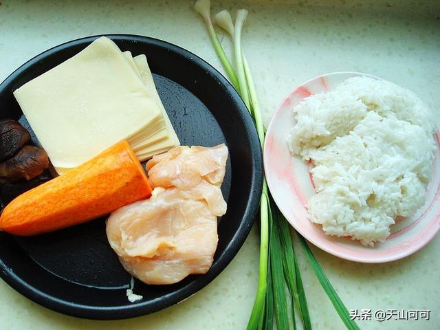 蒜黄锅贴做法,金黄锅贴的正宗做法(4)