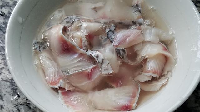 鱼片怎么做好吃又简单,冻过的鱼片怎么做好吃(3)