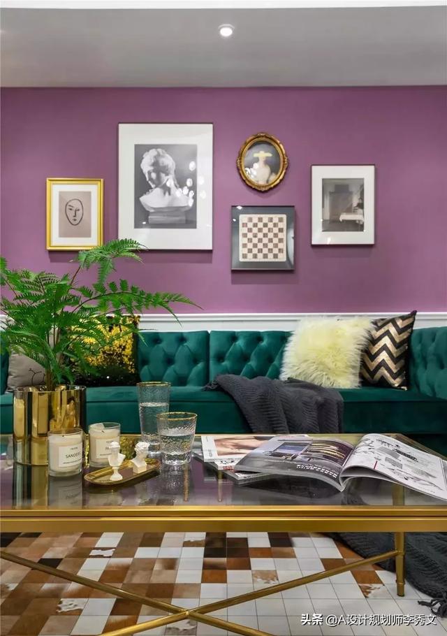紫色沙发配什么背景画,紫色沙发配什么颜色的背景画好看(4)