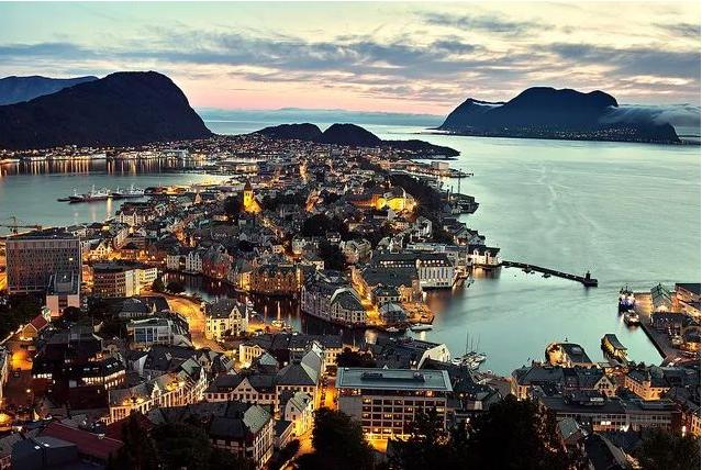 伊卡利亚岛著名景点,瑞士最美的10张照片(3)