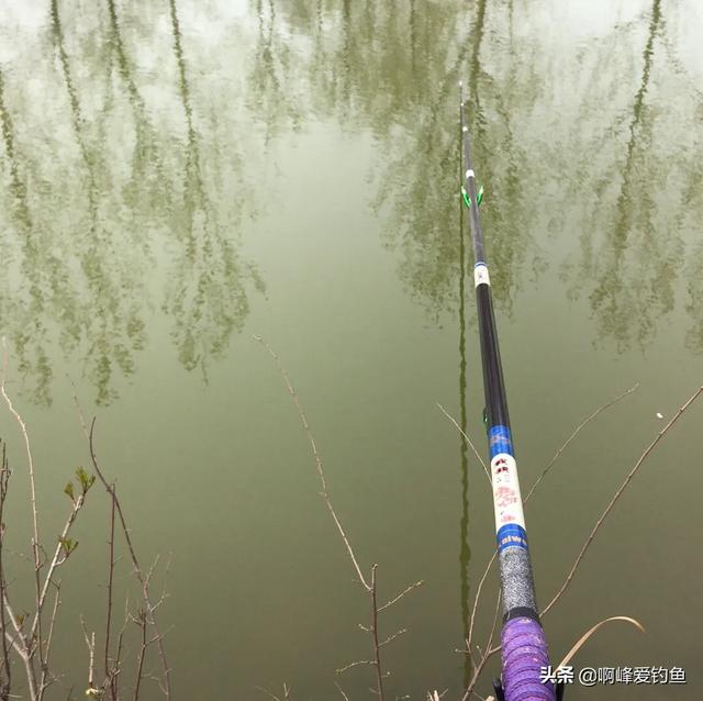长手竿钓鱼技巧图解,手竿钓鱼的六种方法(4)