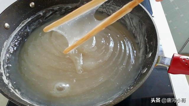 红薯凉粉的正宗做法,做凉粉为啥要放碱面(3)