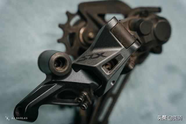 自行车快拆杆弹簧安装方向,自行车快拆杆和空心轴的安装视频(3)