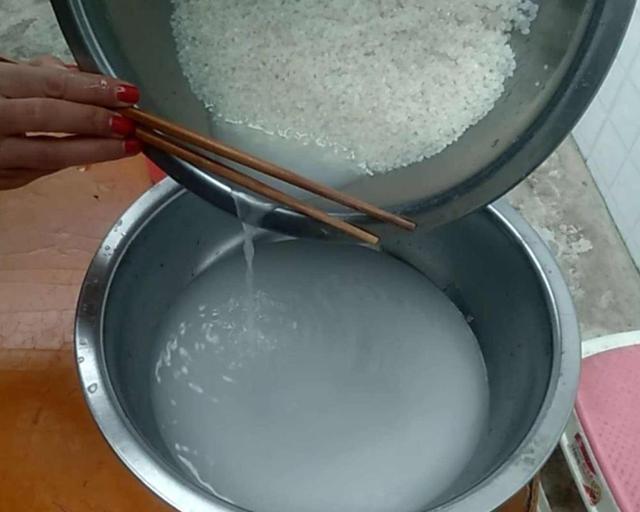 米饭是怎么能煮熟的,不熟的米饭怎么能变熟(2)