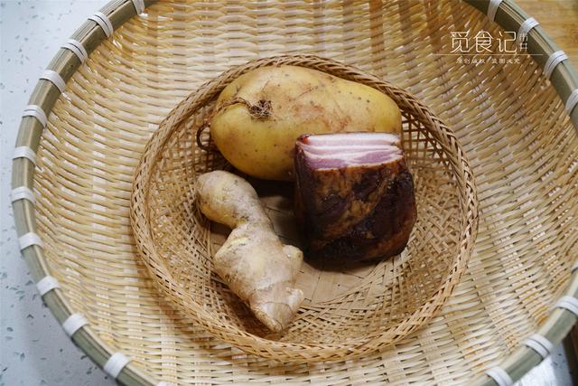 土豆丝炒腊肉丝的做法大全,尖椒腊肉土豆丝的做法(4)