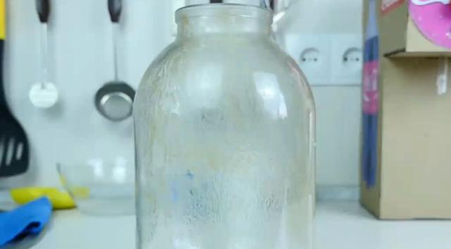 如何清洗装过香水的瓶子,清洗香水瓶的正确方法(1)