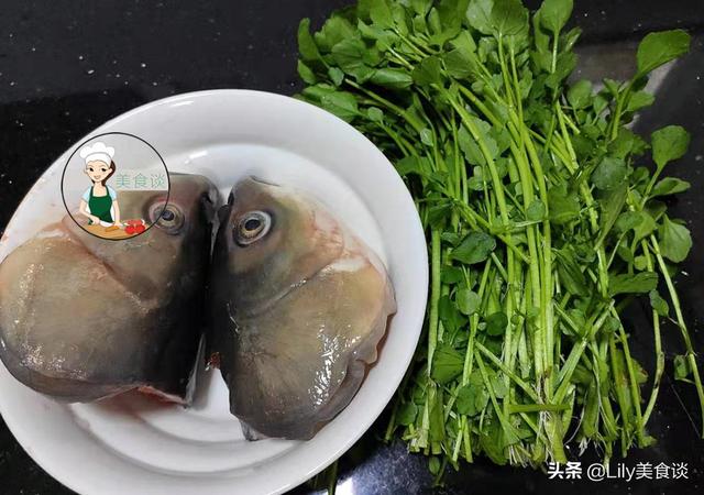 鲩鱼头汤的正宗做法,鱼头和什么搭配煲汤好(4)