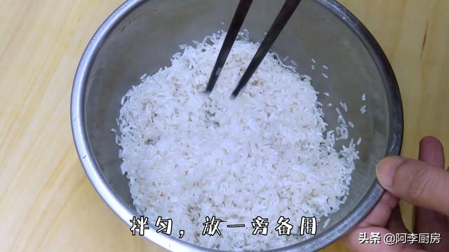 广东煲鸡粥做法视频,广东鸡粥的做法和配方(3)