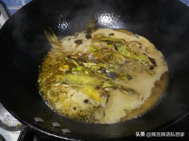 福建河鲜杂鱼煲做法,广东盐水杂鱼煲的做法(8)