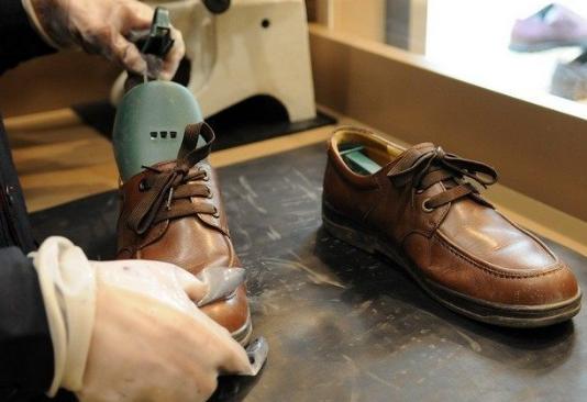皮鞋轻微折痕怎么消除,皮鞋折痕很厉害怎么处理(6)
