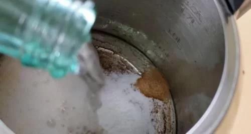 水壶除厚水垢最好方法,别被小苏打兑醋去污误导(2)