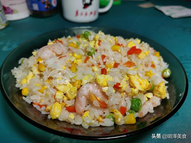 没熟的米饭怎么炒熟,剩米饭怎么炒不熟(1)