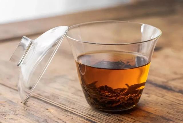 红茶的制作过程图片,两分钟红茶制作全过程(14)
