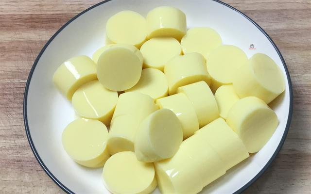 日本豆腐不用淀粉能炸吗,日本豆腐是直接裹淀粉过油吗(4)