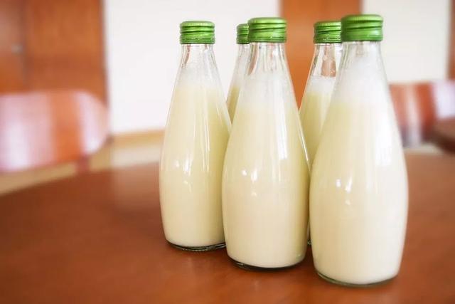 过期牛奶的妙用教你一招,过期奶粉蒸馒头步骤(2)