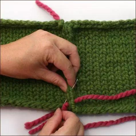 毛衣掉针用针补救图解,毛衣编织掉针怎么处理(4)