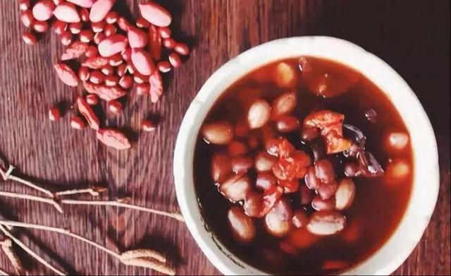 红豆花生大米粥有什么功效,喝红豆花生粥的功效与作用(4)