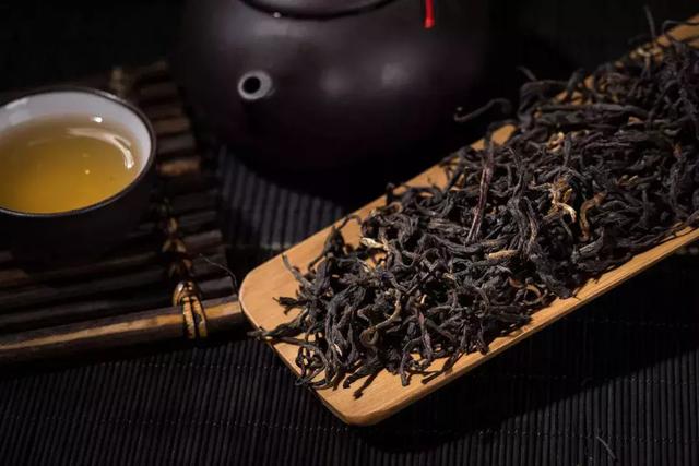 吃茶叶上瘾是怎么回事,女人长期吃干茶叶好吗(5)