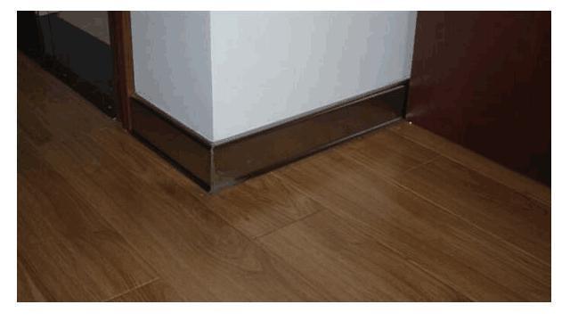 地板踢脚线安装方法,踢脚线安装好了怎么装地板(3)