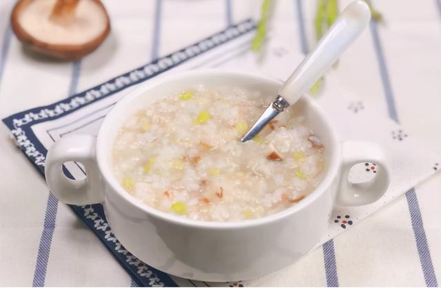 白藜麦粥最简单的吃法,什么人不能吃藜麦(4)