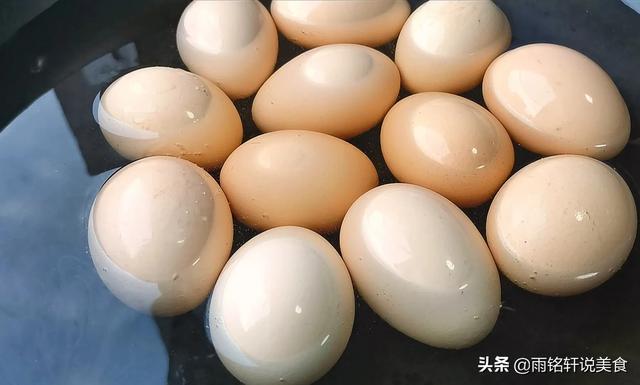 剥鸡蛋壳最快的方法,快速剥鸡蛋壳的方法(4)