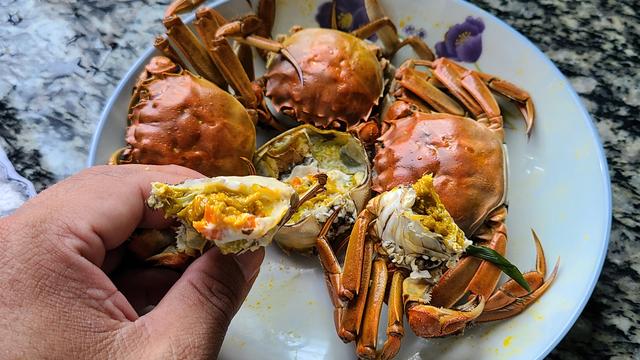 螃蟹的文雅吃法,螃蟹的正确吃法优雅(2)
