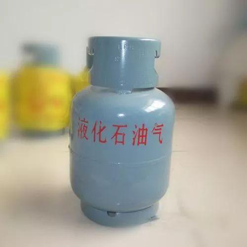 煤气罐里面的气放完后可以焊接吗,煤气瓶放水进去之后多久能焊(2)