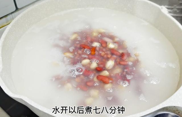 糯米红糖八宝饭最简单做法,红糖八宝饭做法电饭煲(4)