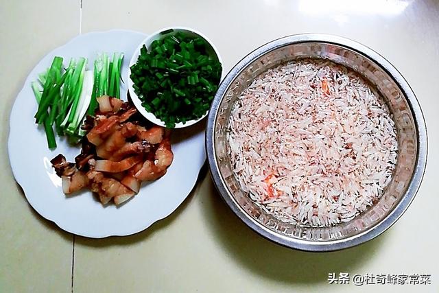 三鲜腊肉怎么炒好吃,北方腊肉炒什么配菜好吃(4)