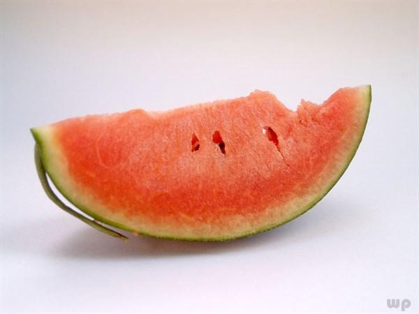 来月经是不是不能吃西瓜,月经不能吃6大水果(1)