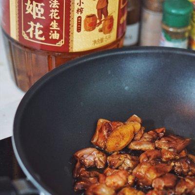 香菇鸡肉懒人焖饭,香菇鸡肉焖饭电饭煲酱料(4)