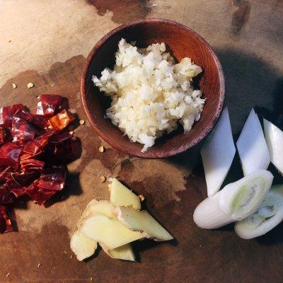 蛏子干肉的家常做法,蛏子干煲汤的经典做法(3)