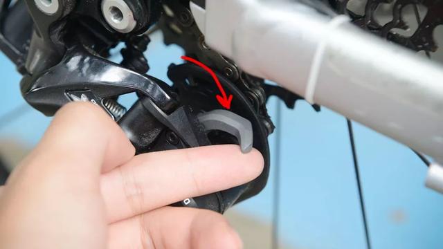 自行车链条无工具怎么拆卸与安装,自行车链条太长怎么拆卸图解(37)