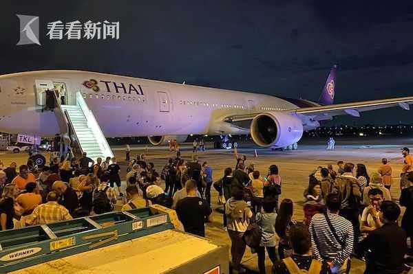 泰航一架飞机起飞,泰航飞往中国航班意外(1)