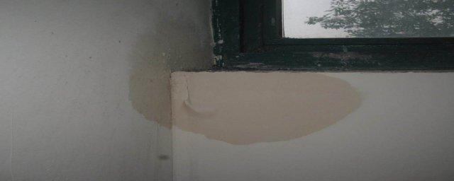 窗户下沿渗水怎么处理方法,窗户下沿缝隙渗水(1)