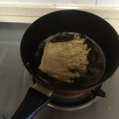 椒盐金针菇的家常做法,椒盐金针菇不放肉的做法(6)