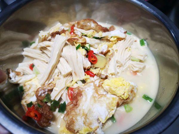 腐竹和鸡蛋怎么做最简单好吃,腐竹和鸡蛋怎么做好吃法大全(1)