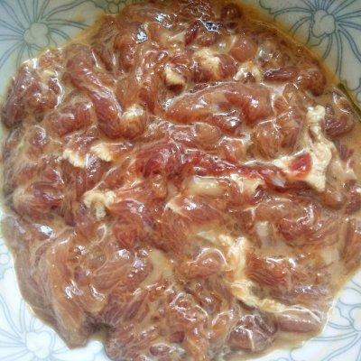 仔姜炒肉丝最美家常菜,仔姜青椒肉丝的做法(4)
