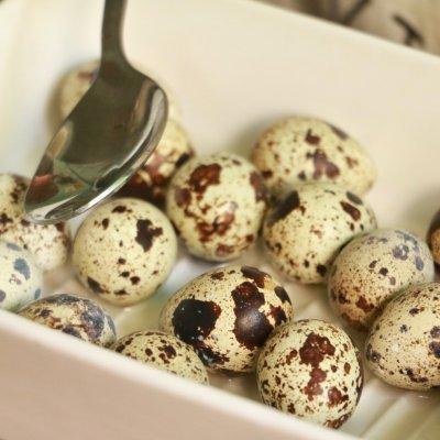 卤甜咸鹌鹑蛋的各种方法,如何做咸香鹌鹑蛋带壳(4)