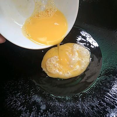 年糕炒鸡蛋正宗做法,炒年糕怎么才能不粘锅(3)