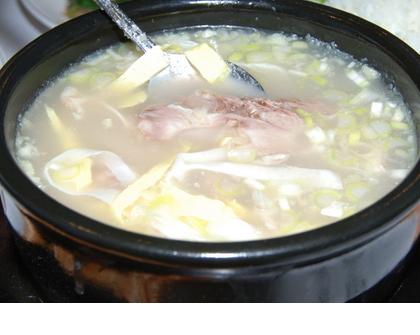 鲩鱼豆腐汤的正宗做法,草鱼豆腐汤最简单做法(1)